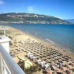 Sky & Sea Viewing Apartment